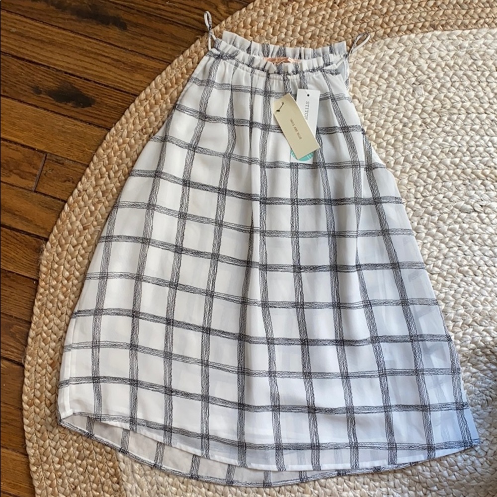 NWT Skies Are Blue top from Stitch Fix ✨